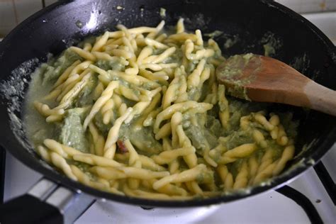 Trofie In Crema Di Avocado E Pancetta Cucina Che Ti Passa