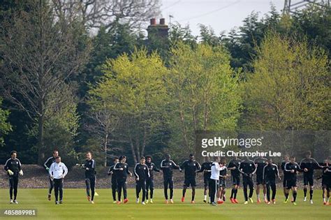 63,184 Soccer Chelsea Fc Cobham Training Ground Stock Photos, High-Res