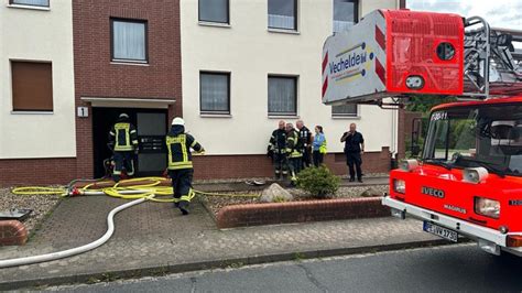 Alarm Feuerwehr R Ckt Zu Kellerbrand In Vechelde Aus