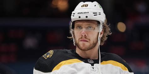 NHL Player David Pastrnak Reveals Death of Newborn Son Viggo | POPSUGAR Family