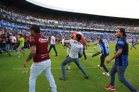 Violencia En El Estadio Corregidora Zona Docs