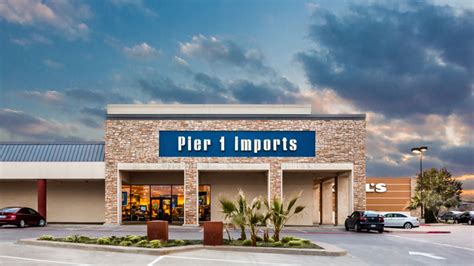 Pier 1 Imports | Medallion Shopping Center