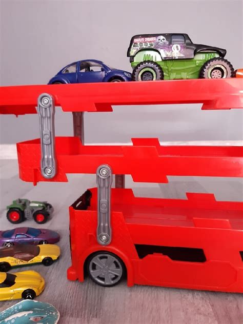 Laweta Hot wheels samochodzików wyskocznia Wadowice Licytacja na Allegro Lokalnie