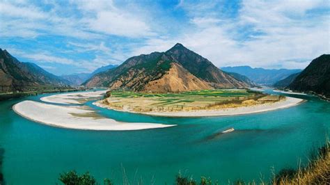 First Bend Of The Yangtze River Photo First Bend Of The Yangtze River