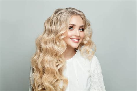 Get the Look: Butter Blonde Hair - SALONORY Studio