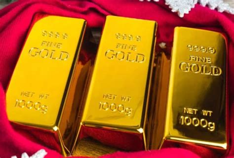 Gold Price Increases By Rs Per Tola