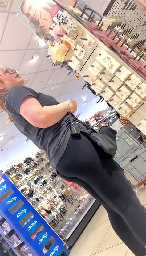 Redhead Coworker With A Sexy Ass Spandex Leggings Yoga Pants Forum