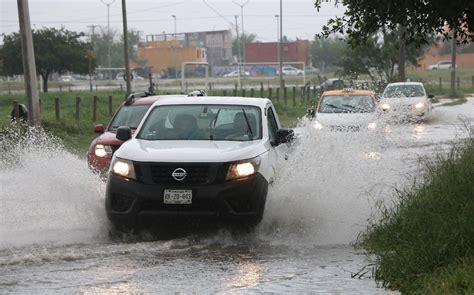 Reportan fuertes lluvias rachas de viento y granizo en Nuevo León