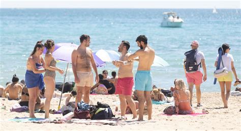 La Spagna Inizia Una Settimana Di Caldo Estremo Spiagge Prese D