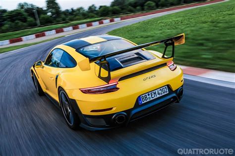 Porsche 911 Gt2 Rs Prova In Pista Prestazioni E Prezzo Quattroruoteit