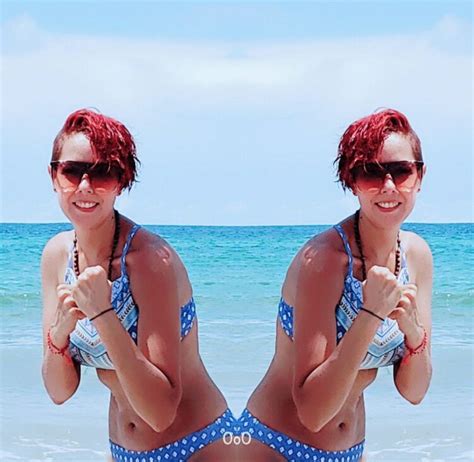 8 Hot Sexy Isabel Adrian Bikini Pics