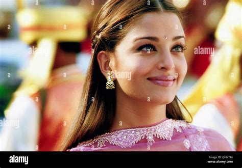 AISHWARYA RAI, BRIDE and PREJUDICE, 2004 Stock Photo - Alamy