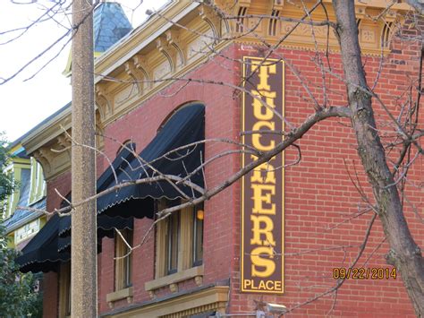 Tucker's Place - Manchester - St. Louis Restaurant Review