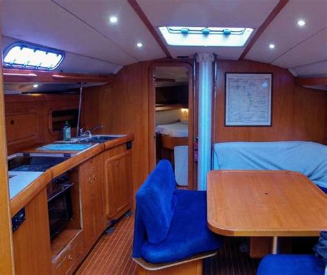 opinions on below deck layout.. | Sailing Anarchy Forums