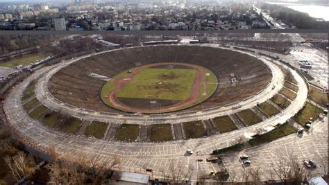 Stadion Dziesięciolecia po latach przekształcono na Stadion Narodowy