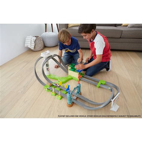 Mattel Hot Wheels Mario Kart dvojitý závodní okruh Maxíkovy hračky