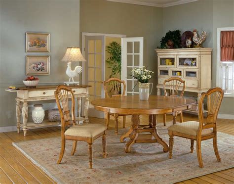 Hillsdale Wilshire Round Oval Dining Table Antique Pine HD 4507 816