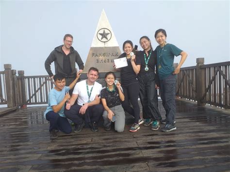 Desde Sa Pa Excursión de un día a la Montaña del Pico Fansipan