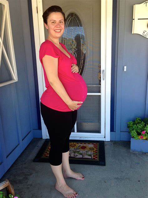 30 weeks pregnant with twins – The Maternity Gallery