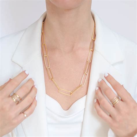 Rectangular Link Chain by Jane Diaz - NEWTWIST