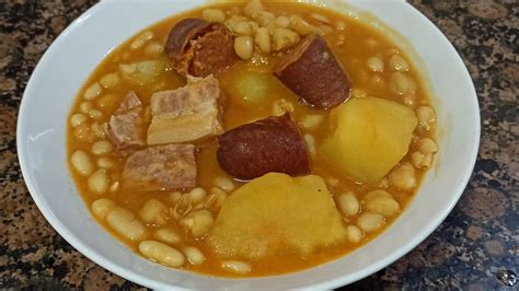 Potaje De Habichuelas Y Garbanzos Con Chorizo Youtube