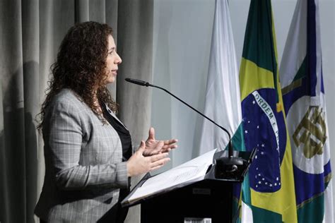 Esther Dweck Destaca Lideran A Do Brasil No Combate S Mudan As