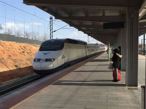 Renfe amplía los servicios de trenes AVE entre Madrid y Valencia con