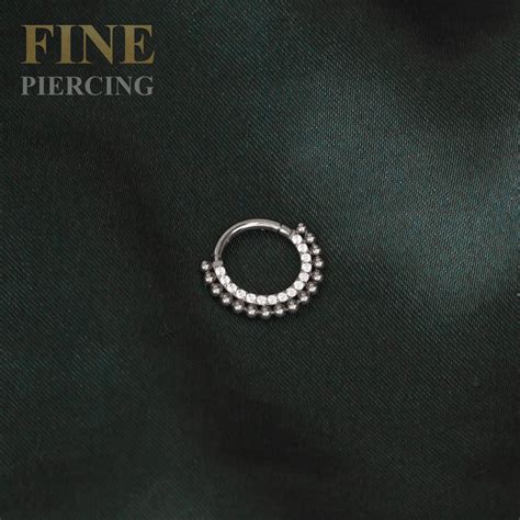 Piercing De Septo De Tit Nio Cravejado De Zirc Nias Fine Piercing