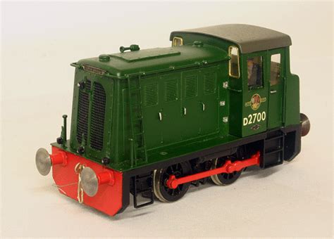 D2700