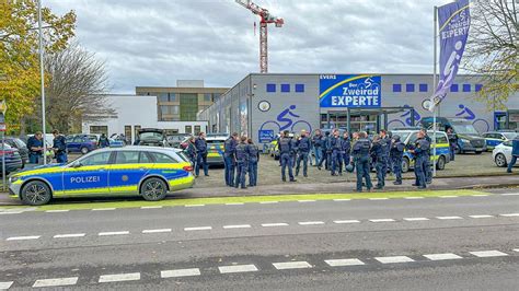 Schüler nach Angriff mit Schusswaffe in Offenburg gestorben meinKA