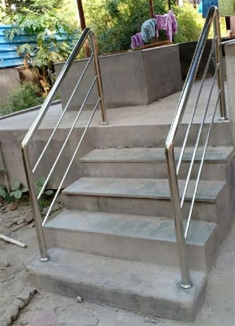 Silver Stairs Stainless Steel Staircase Railing For Outdoor At