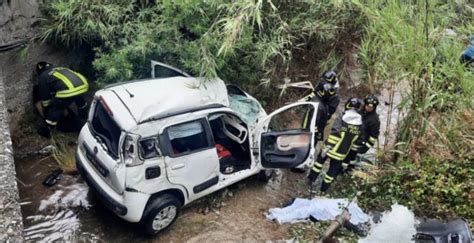 Reggio Calabria Tragico Incidente Stradale Tra Natile E Bovalino