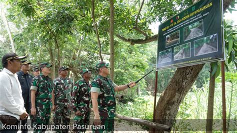 Danpusenif Mabes TNI AD Letjen TNI Teguh Muji Angkasa Tutup TMMD Ke