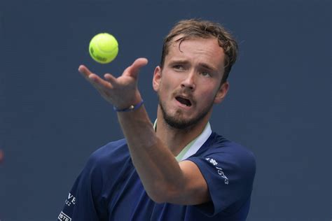 Wegen Russland Ausschluss In Wimbledon Atp übt Scharfe Kritik Am