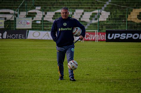 Amazonas Fc Anuncia Luizinho Vieira Como Novo T Cnico Portal Norte