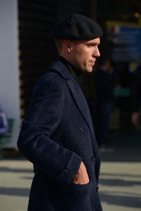 Black Beret Navy Coat Cool Street Fashion Daily Street Style Street