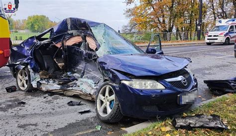 Lublin Zderzenie Mazdy Z Autobusem Mpk Dwie Osoby Ci Ko Ranne