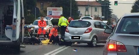 Nova Scontro Tra Unauto E Una Moto Sulla Monza Saronno Un Ferito