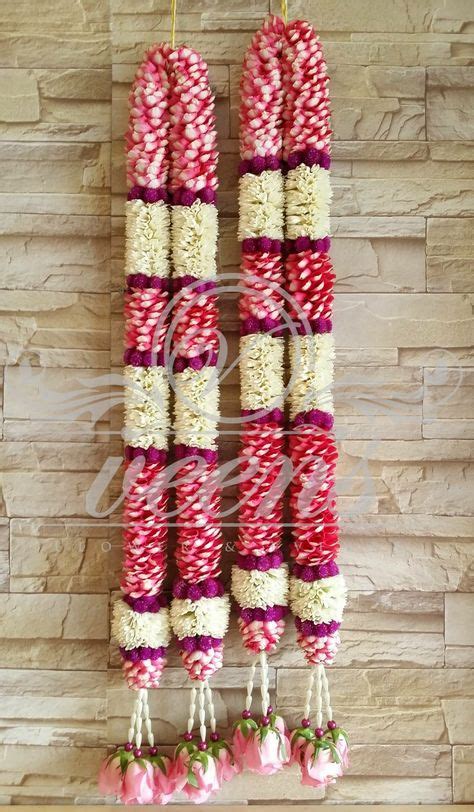 17 Garlands Flowers Ideas In 2021 Flower Decorations Flower Garlands