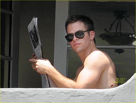 Chris Pine Is Shirtless Picks His Nose Photo 1928771 Chris Pine