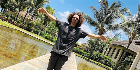 Blaiz Fayah Releases A Music Video For His Hot Sauce Single