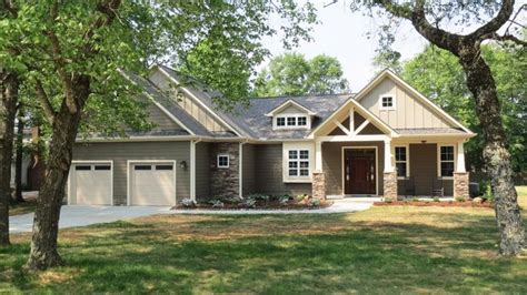 Craftsman Ranch - Craftsman - Exterior - raleigh - by Grayson Dare ...