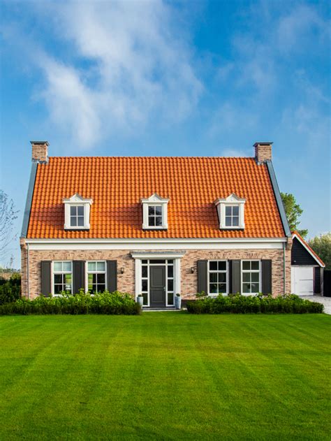 Groothuisbouw Emmeloord Landelijke Notariswoning Met Rode Pannen