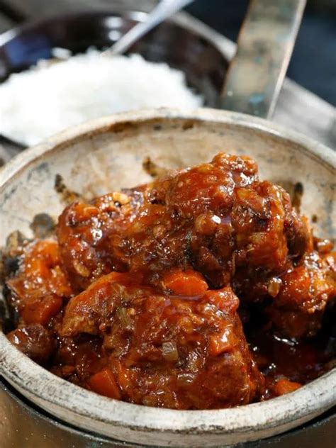 Tasty Red Wine Oxtail Stew Recipe - Visit Southern Spain