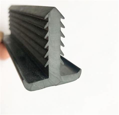 Custom T Shape Epdm Extrusion Rubber Sealing Strip For Solar