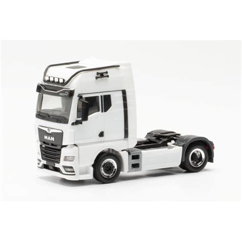 Man Tgx Gx Individual Lion White