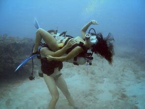 Kim Hedo A Swinging Friend Kim Nice 01 Porn Pic