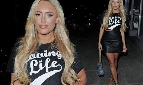 TOWIE S Amber Turner Oozes Sex Appeal For Essex Night Out Daily Mail Online