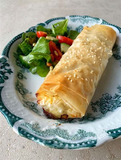 Chicken And Spinach Filo Parcels Vj Cooks Recipe Filo Pastry