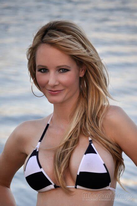 Bikini Model Sophie A AI Enhanced Tele 3 Topaz Faceai Enhance 3 5x Porn Pic